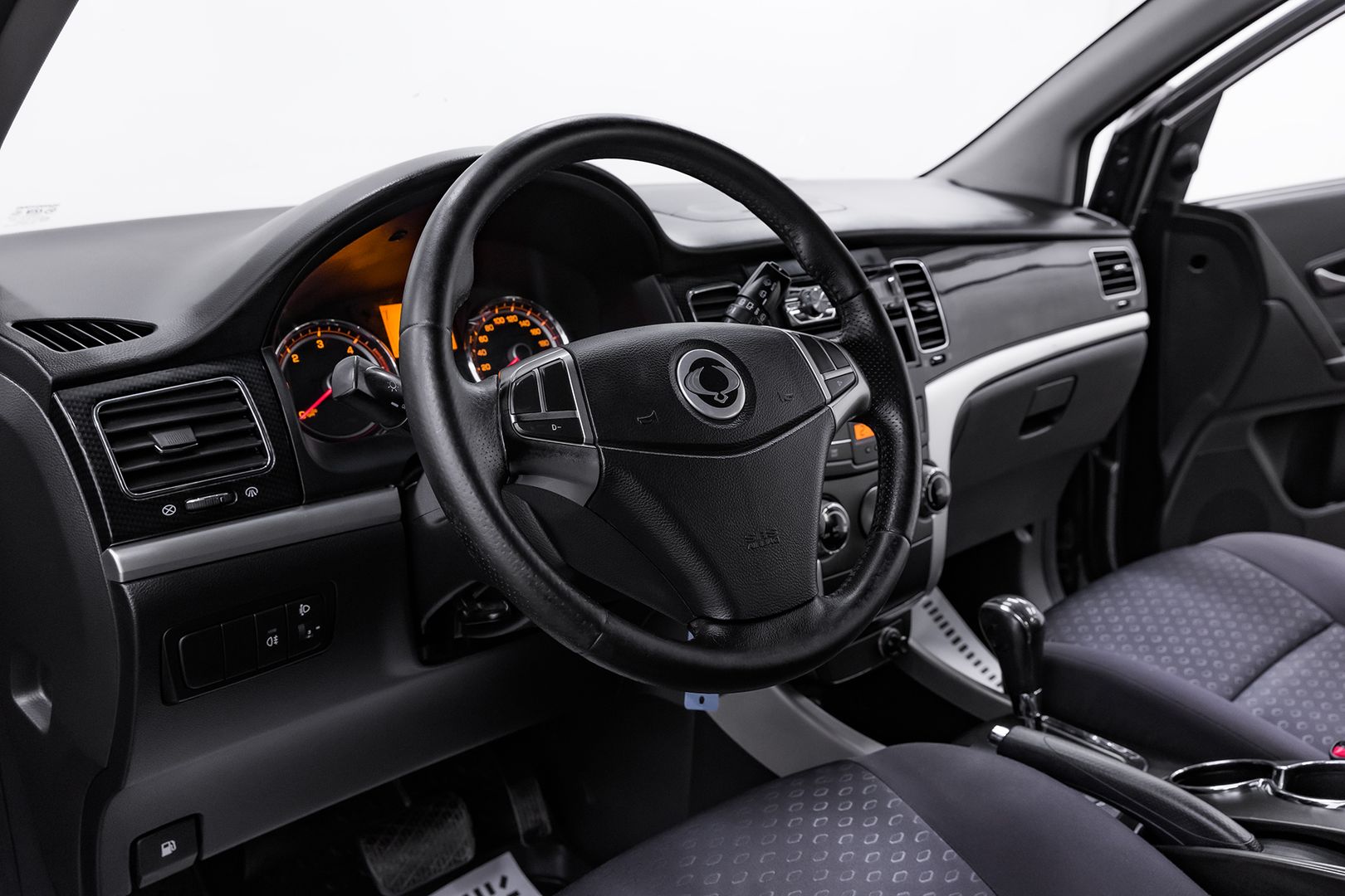 SsangYong Actyon, II, 2013 фото 10