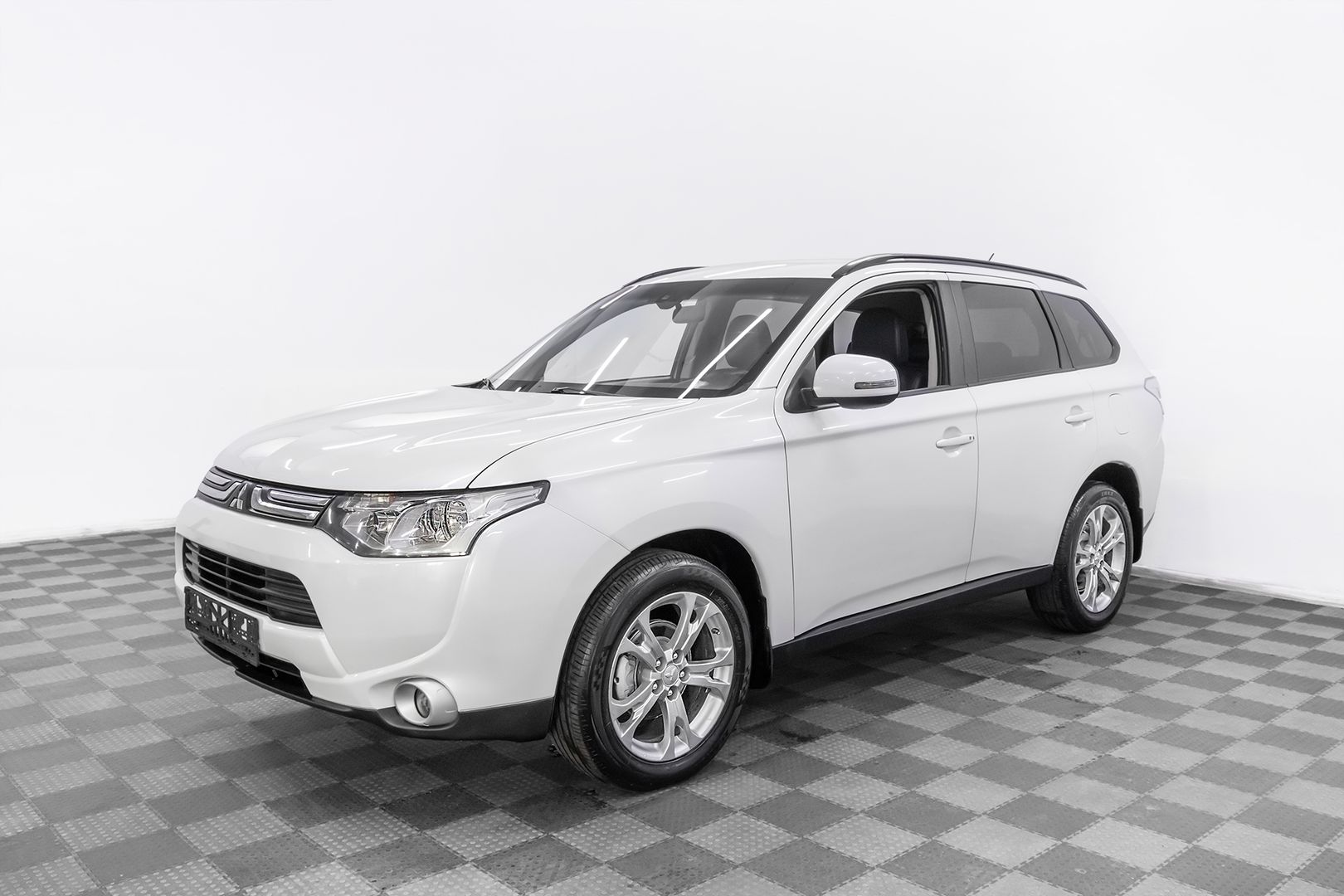 Mitsubishi Outlander, III, 2013