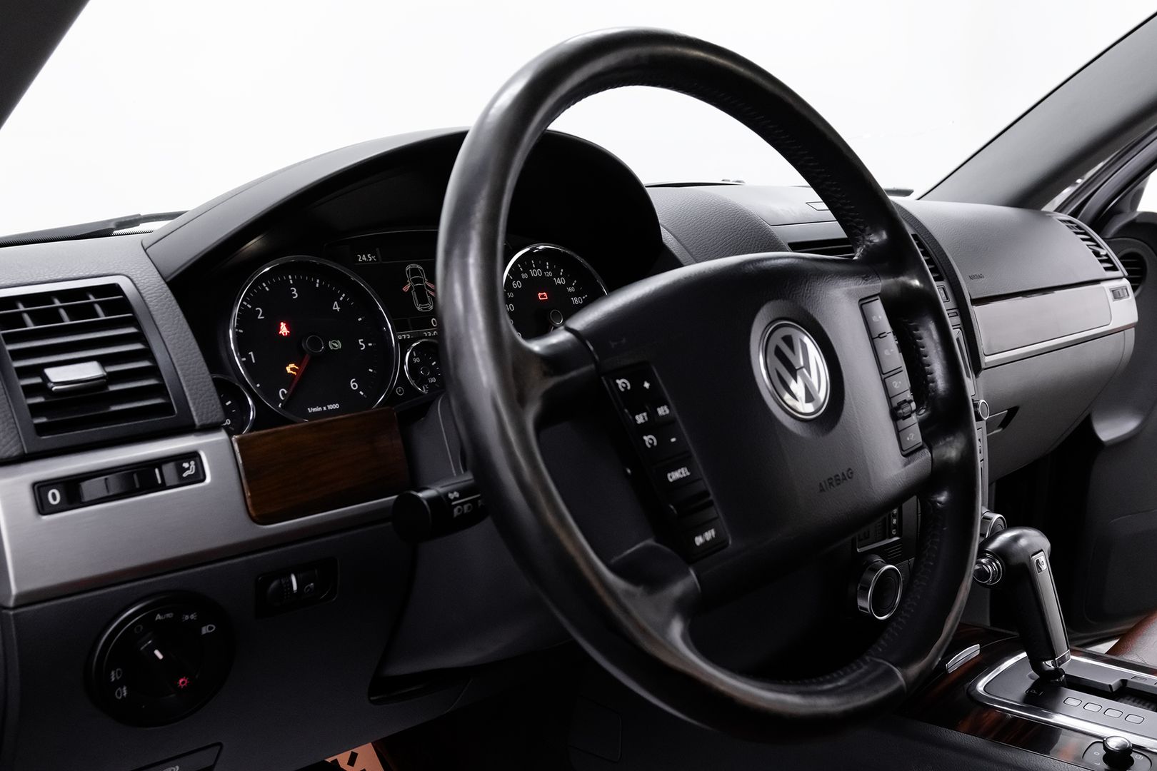 Volkswagen Touareg, I Рестайлинг, 2009 фото 12