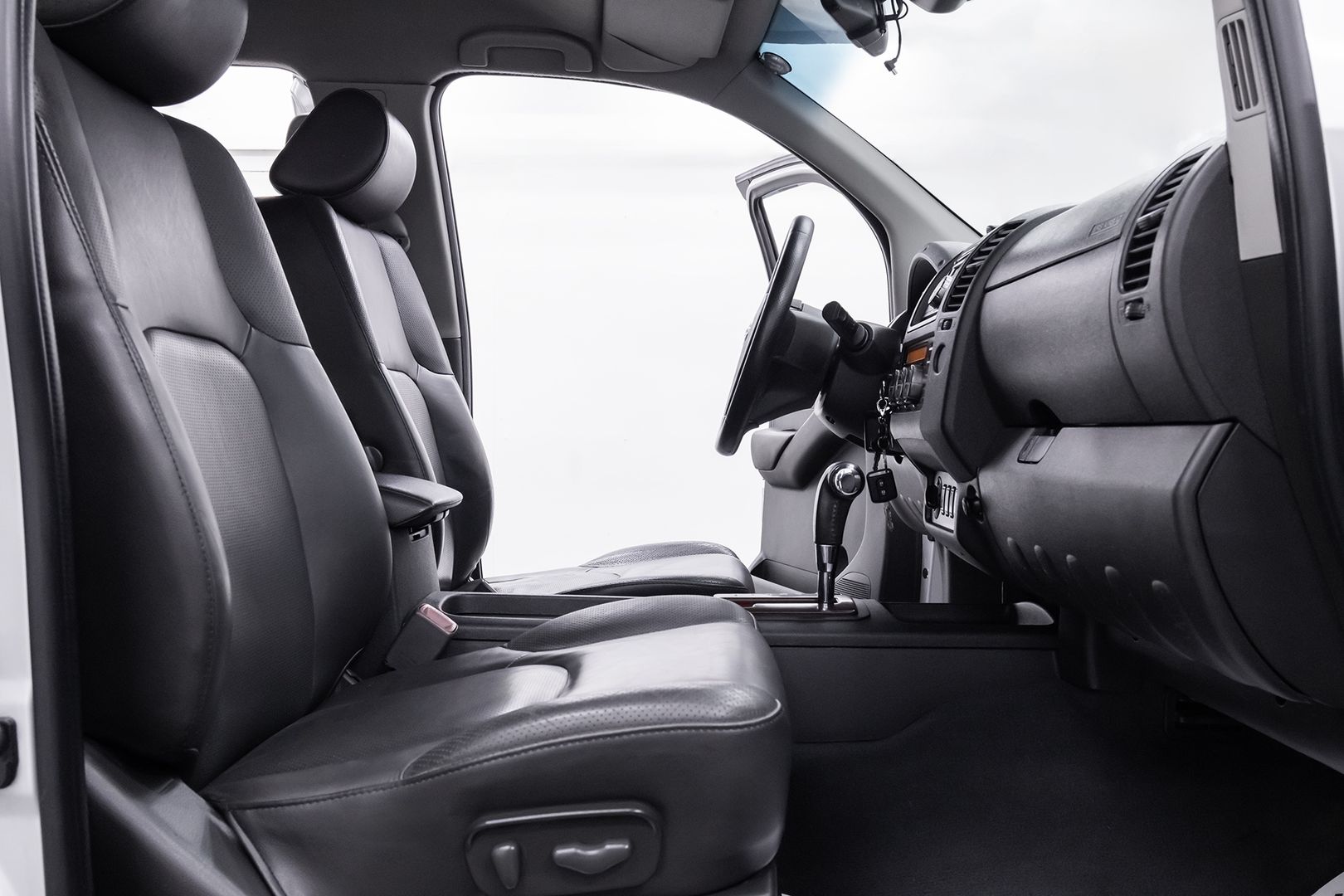 Nissan Navara (Frontier), III (D40), 2008 фото 9