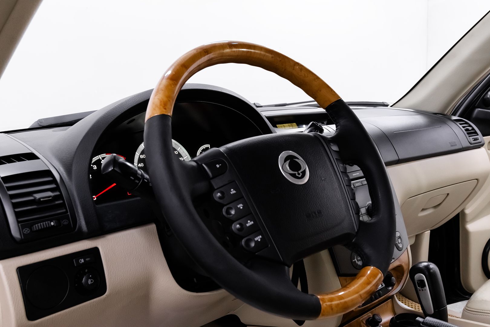 SsangYong Rexton, II, 2009 фото 10