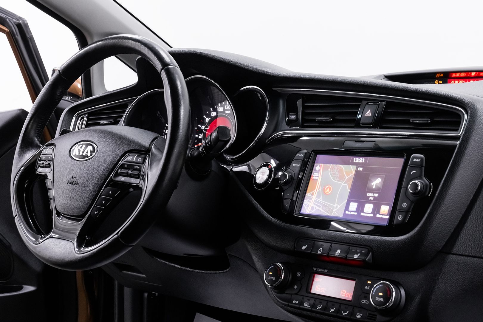 Kia Ceed, II Рестайлинг, 2017 фото 10