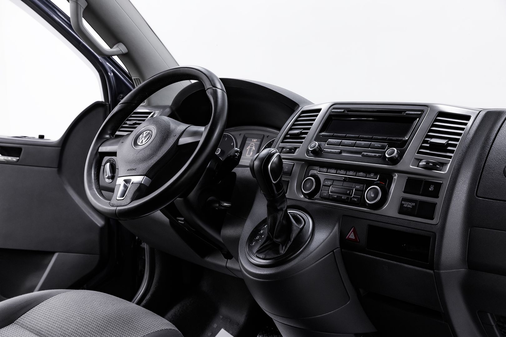 Volkswagen Caravelle, T5 Рестайлинг, 2012 фото 10