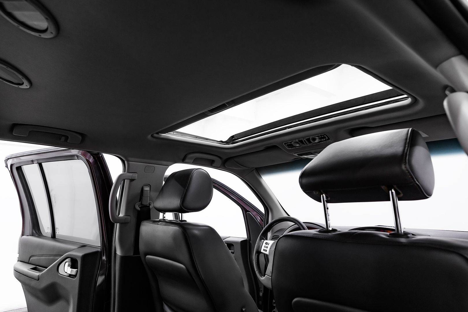 Nissan Pathfinder, III Рестайлинг, 2011 фото 12