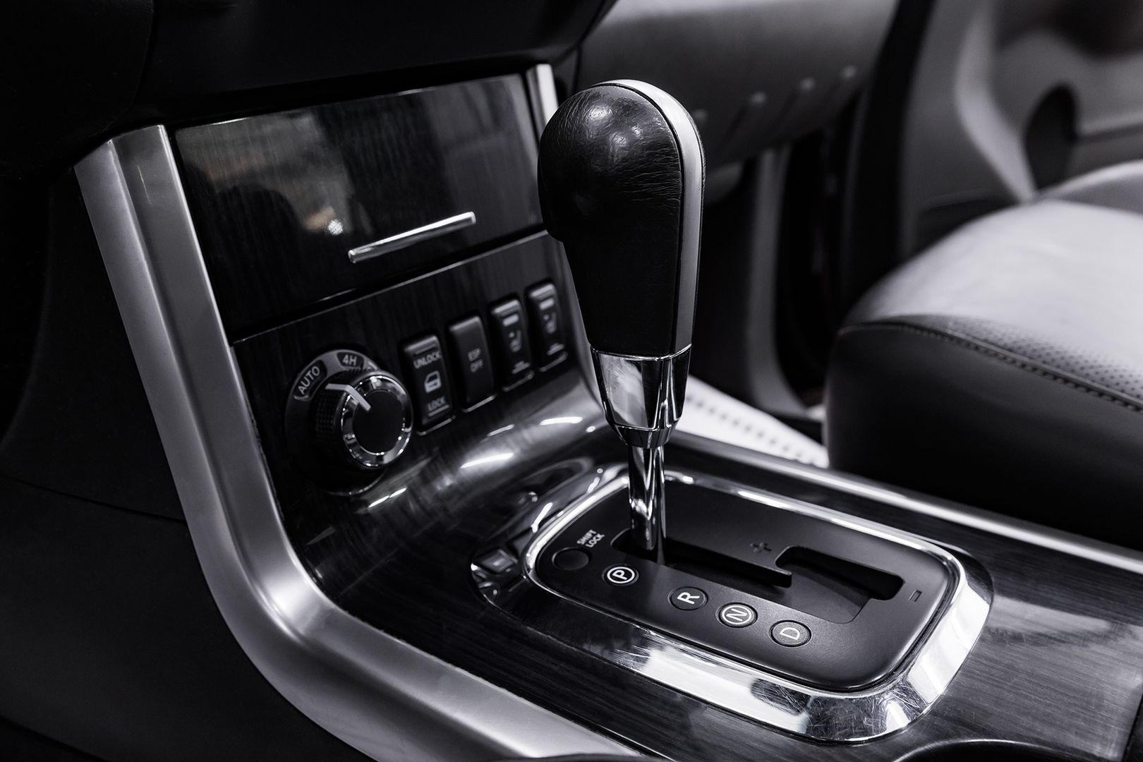 Nissan Pathfinder, III Рестайлинг, 2011 фото 15