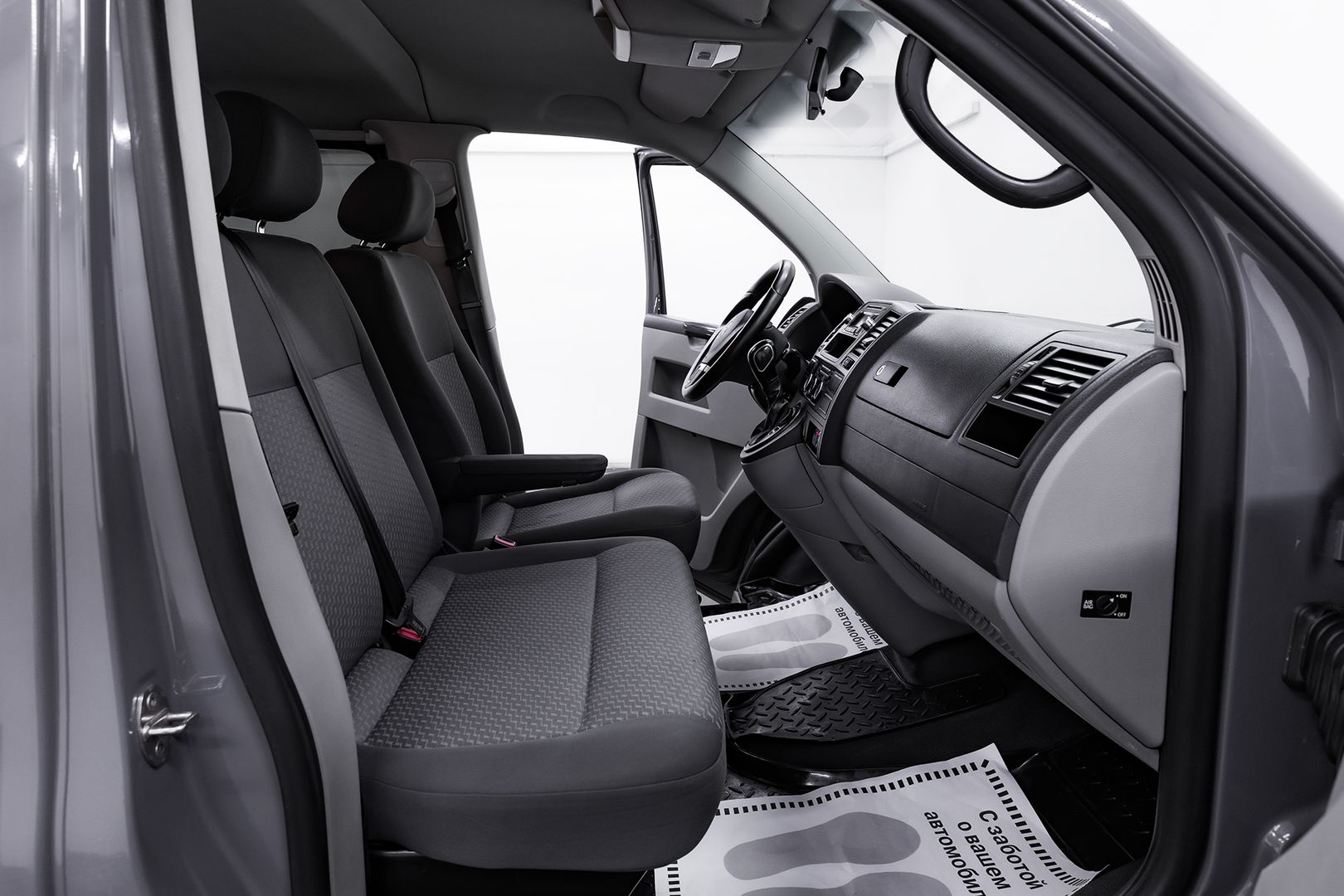 Volkswagen Caravelle, T5 Рестайлинг, 2013 фото 14