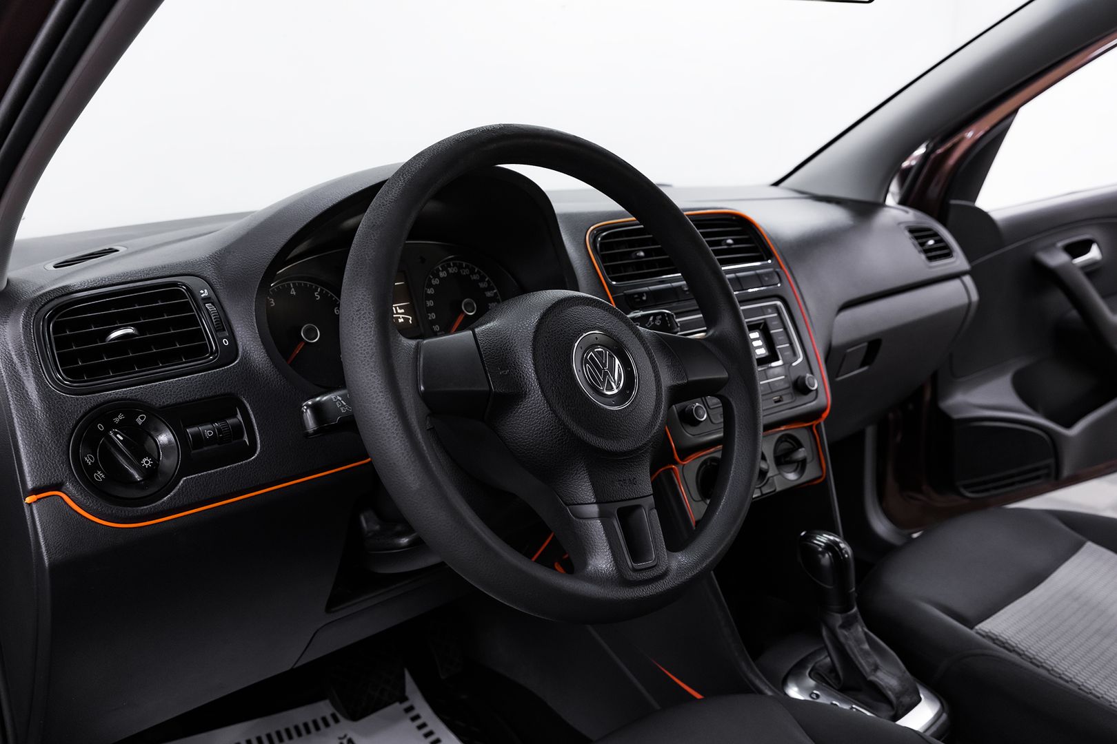 Volkswagen Polo, V, 2014 фото 8