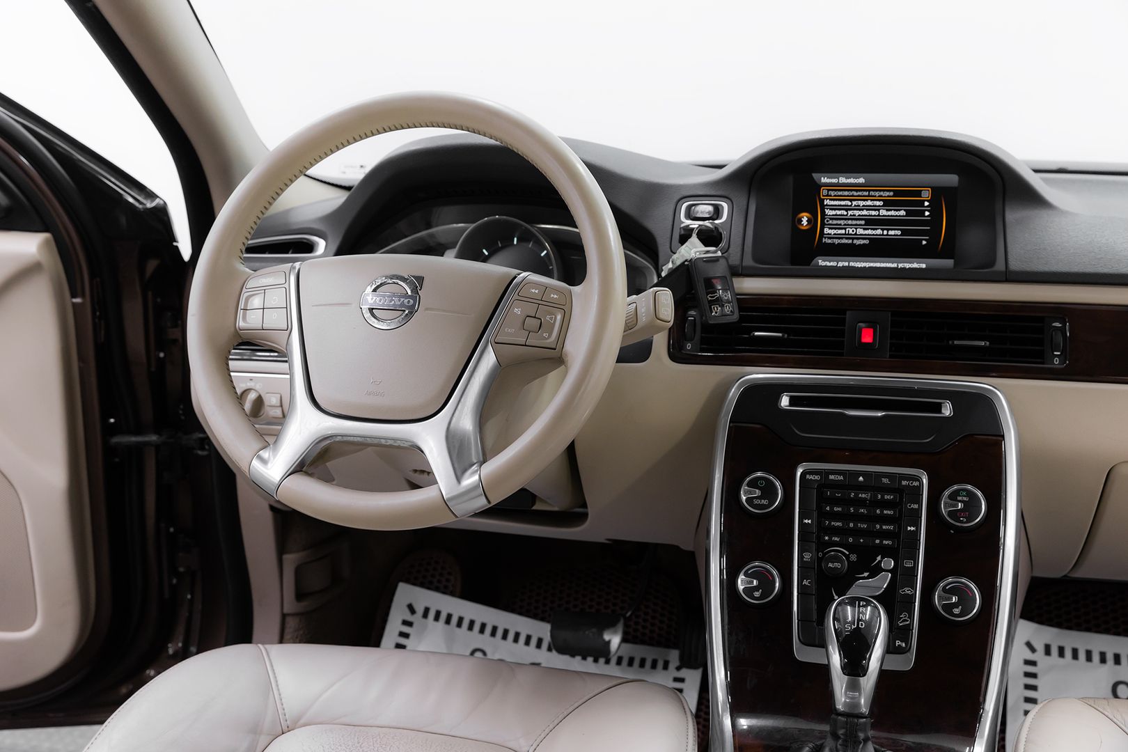 Volvo XC70, II Рестайлинг, 2013 фото 12