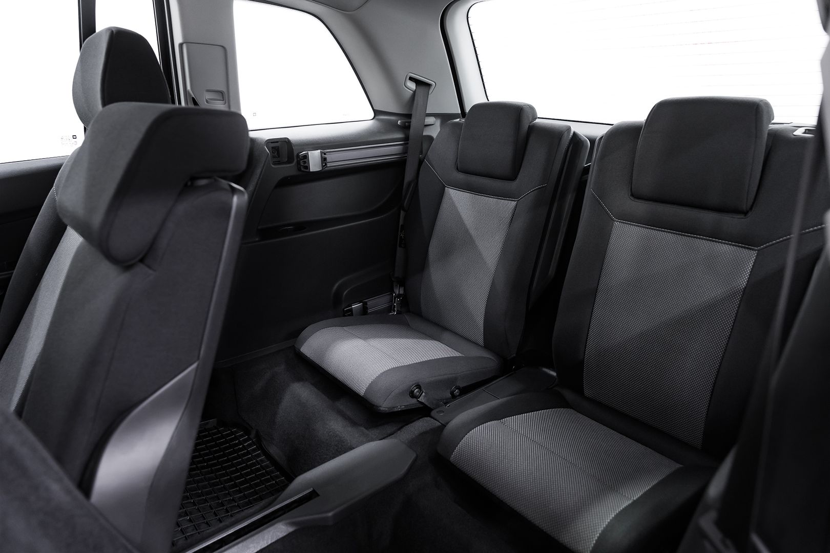 Opel Zafira, B Рестайлинг, 2014 фото 18