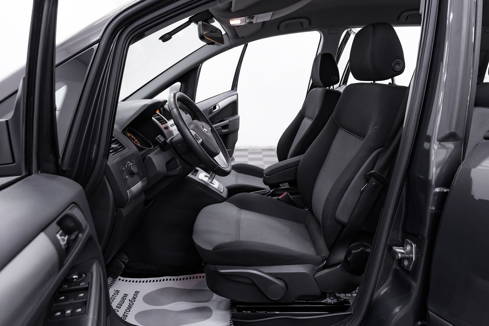 Opel Zafira, B Рестайлинг, 2014 фото 7