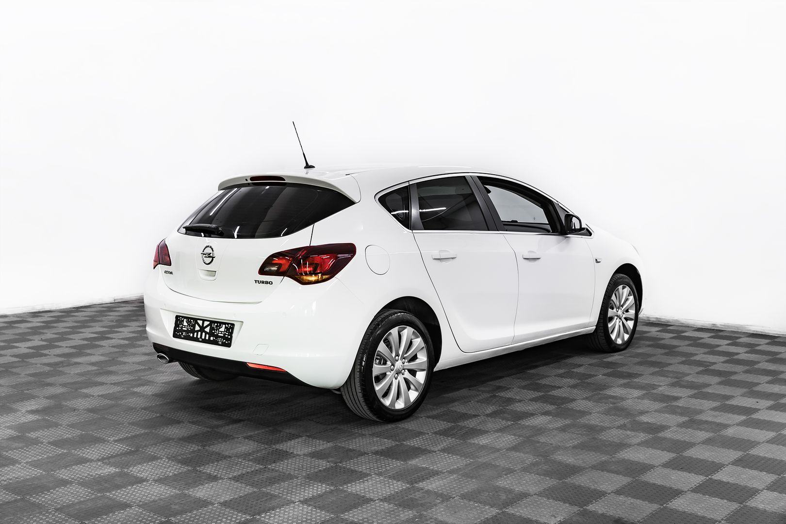 Opel Astra, J, 2011 фото 6