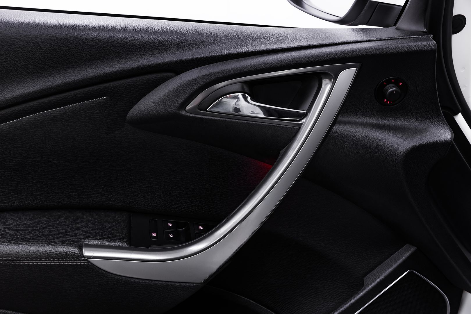 Opel Astra, J, 2011 фото 8