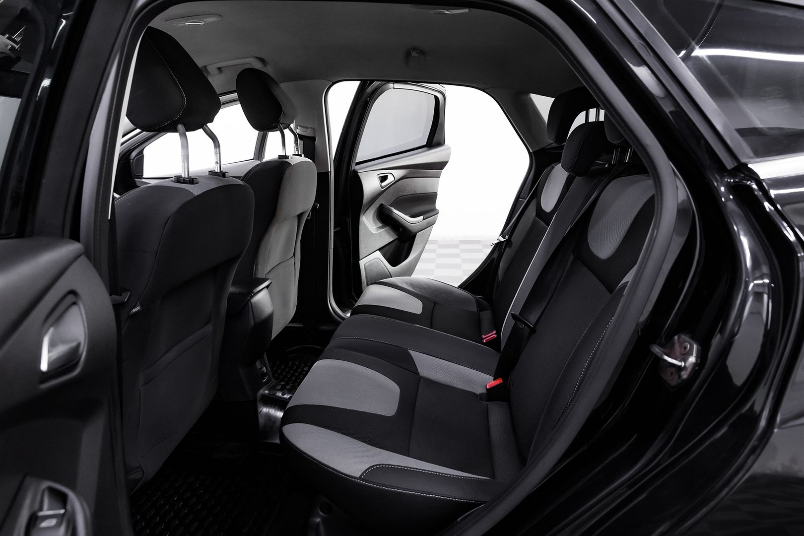 Ford Focus, III, 2012 фото 16