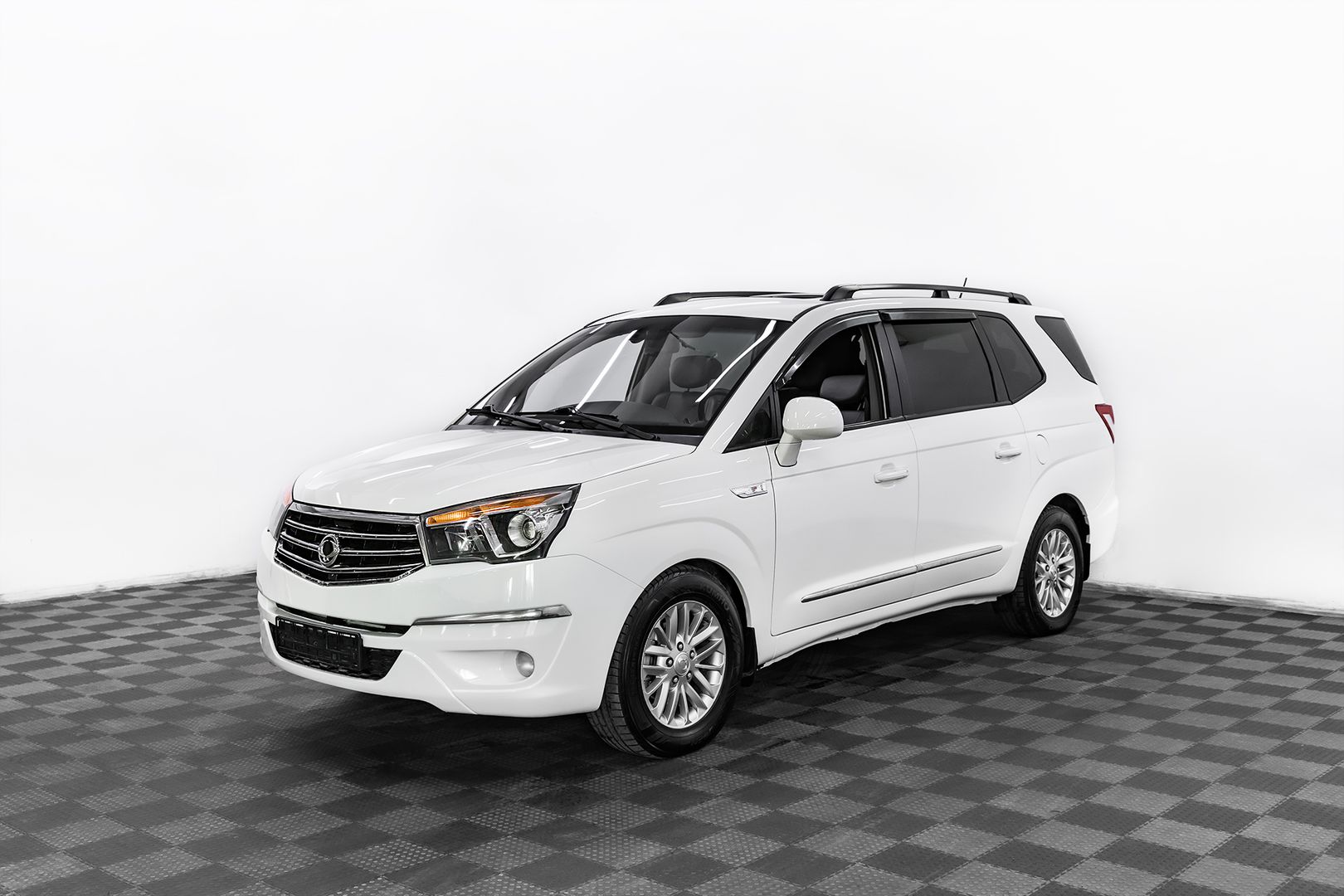 SsangYong Stavic, 2013