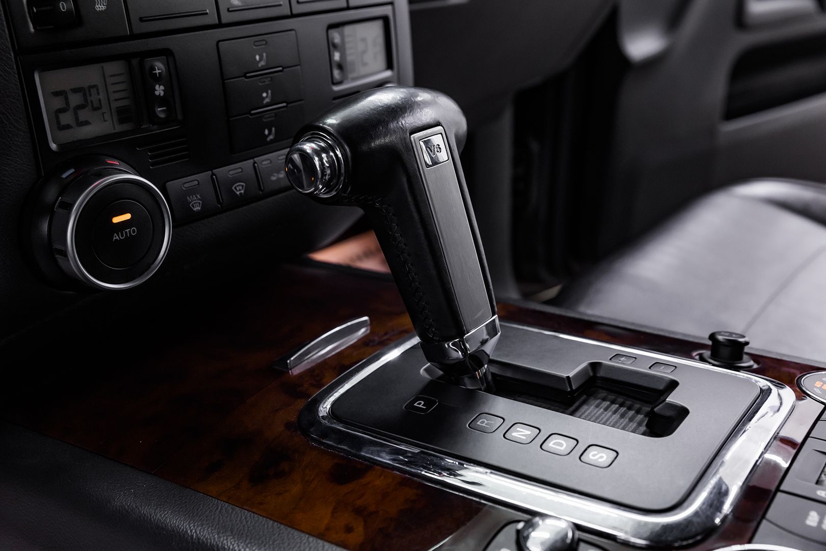 Volkswagen Touareg, I Рестайлинг, 2009 фото 13