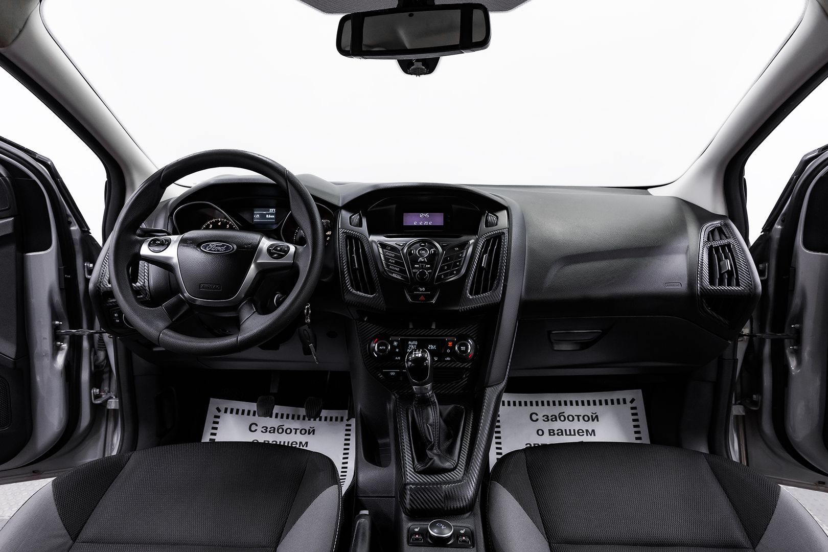 Ford Focus, III, 2012 фото 10