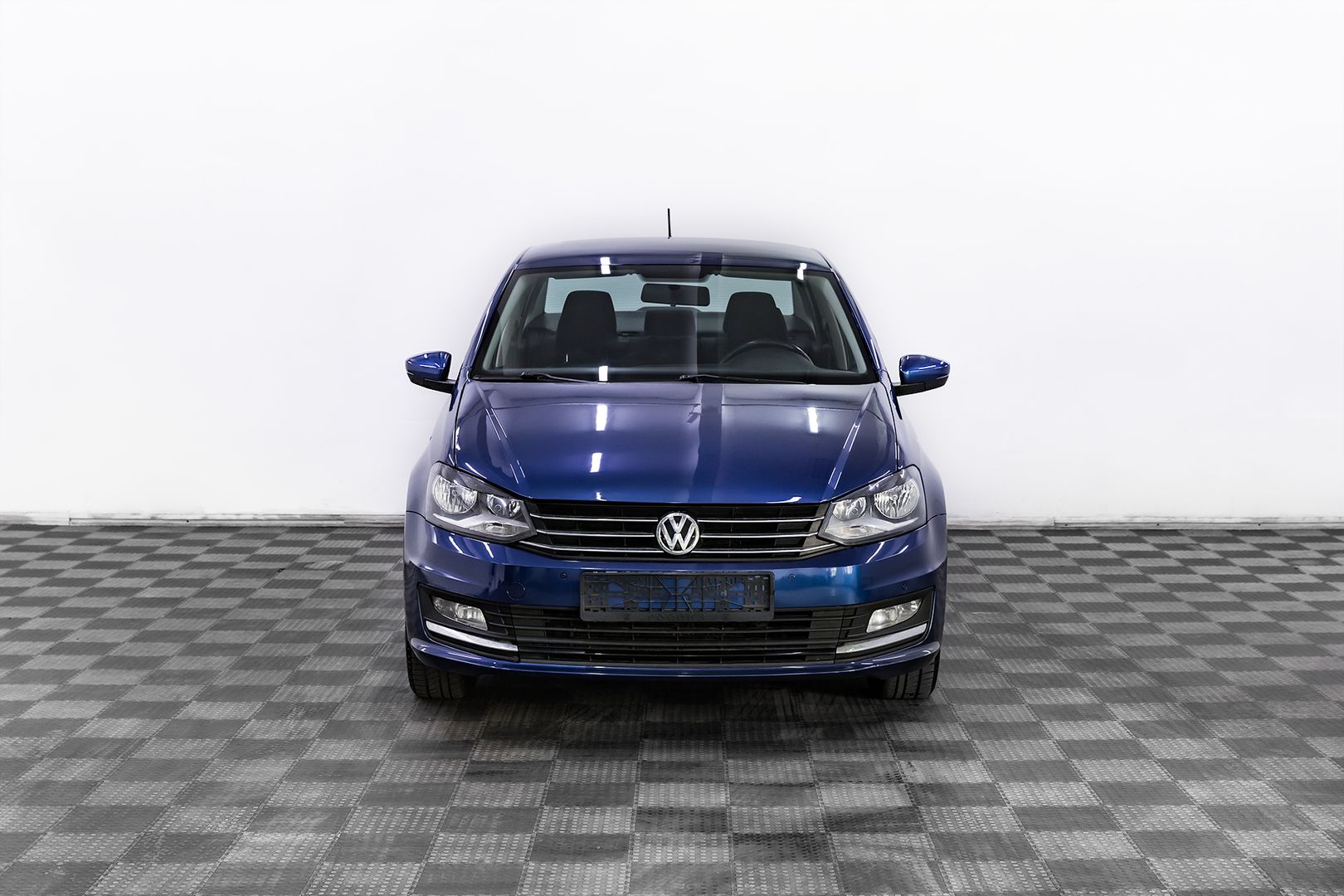 Volkswagen Polo, V Рестайлинг, 2018 фото 2
