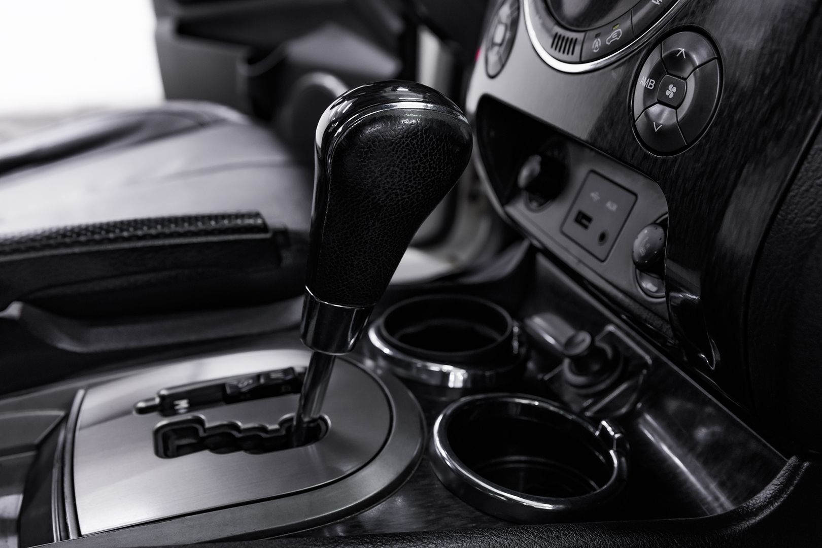 SsangYong Rexton, III, 2012 фото 14