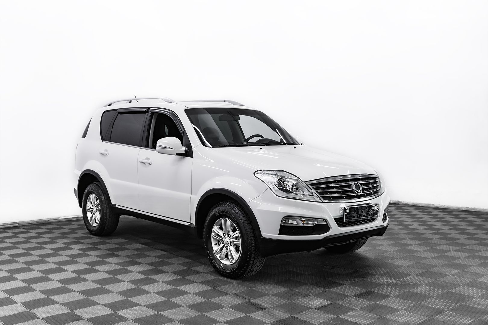 SsangYong Rexton, III, 2012 фото 3