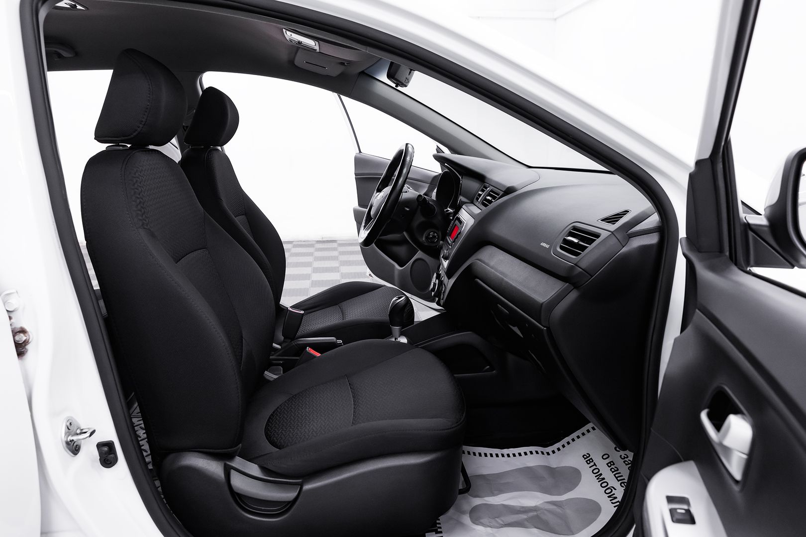Kia Rio, III, 2015 фото 13
