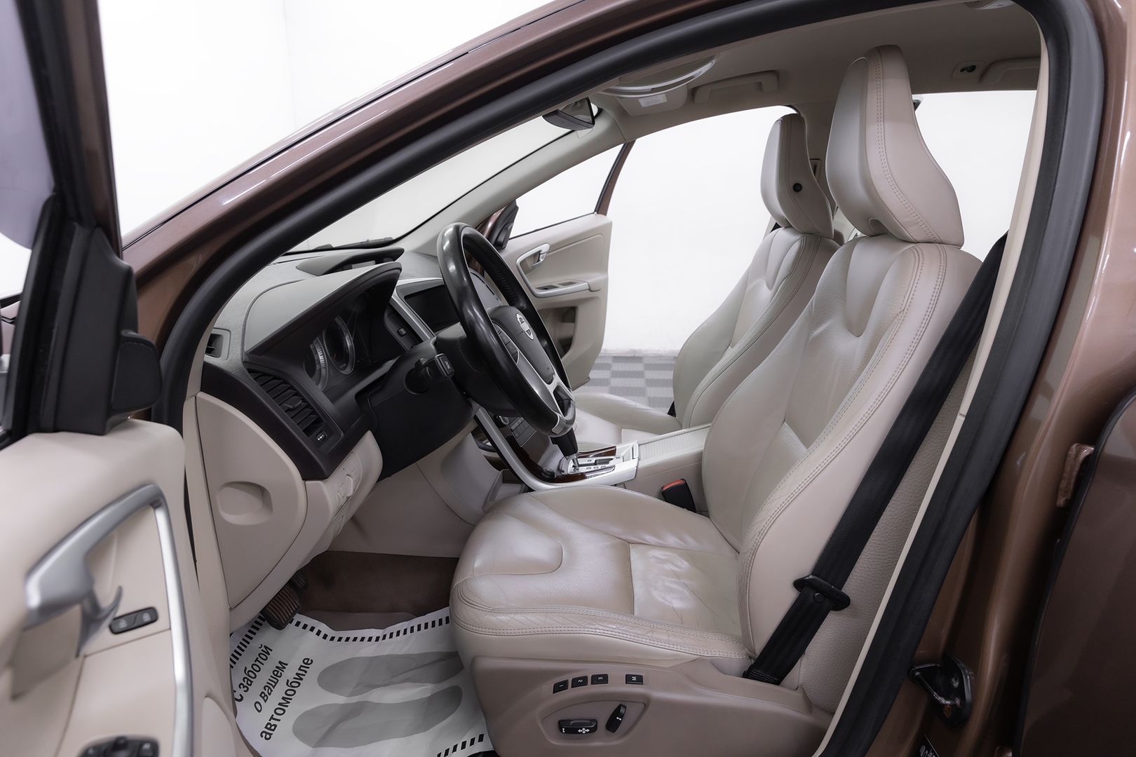 Volvo XC60, I, 2010 фото 9