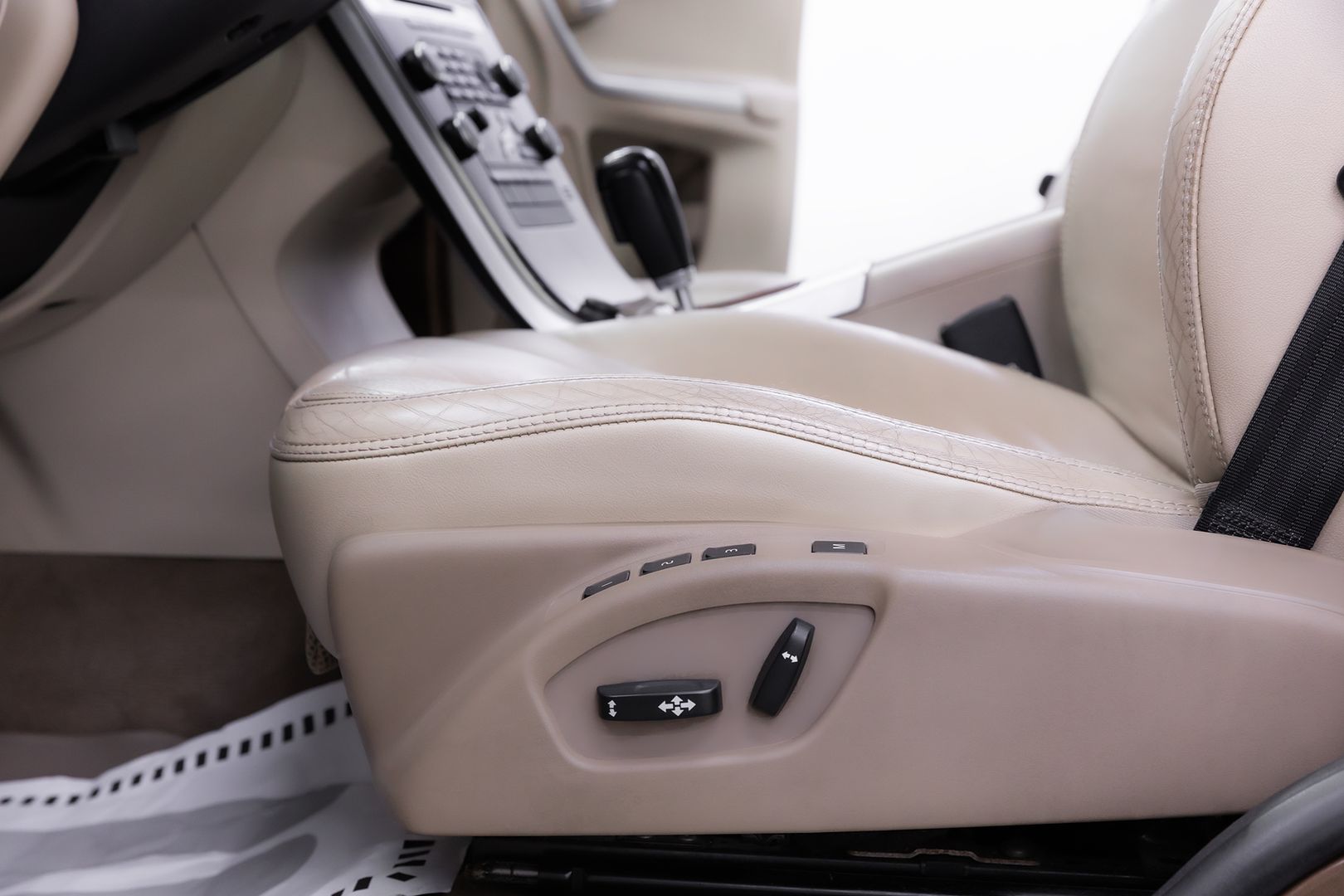 Volvo XC60, I, 2010 фото 8