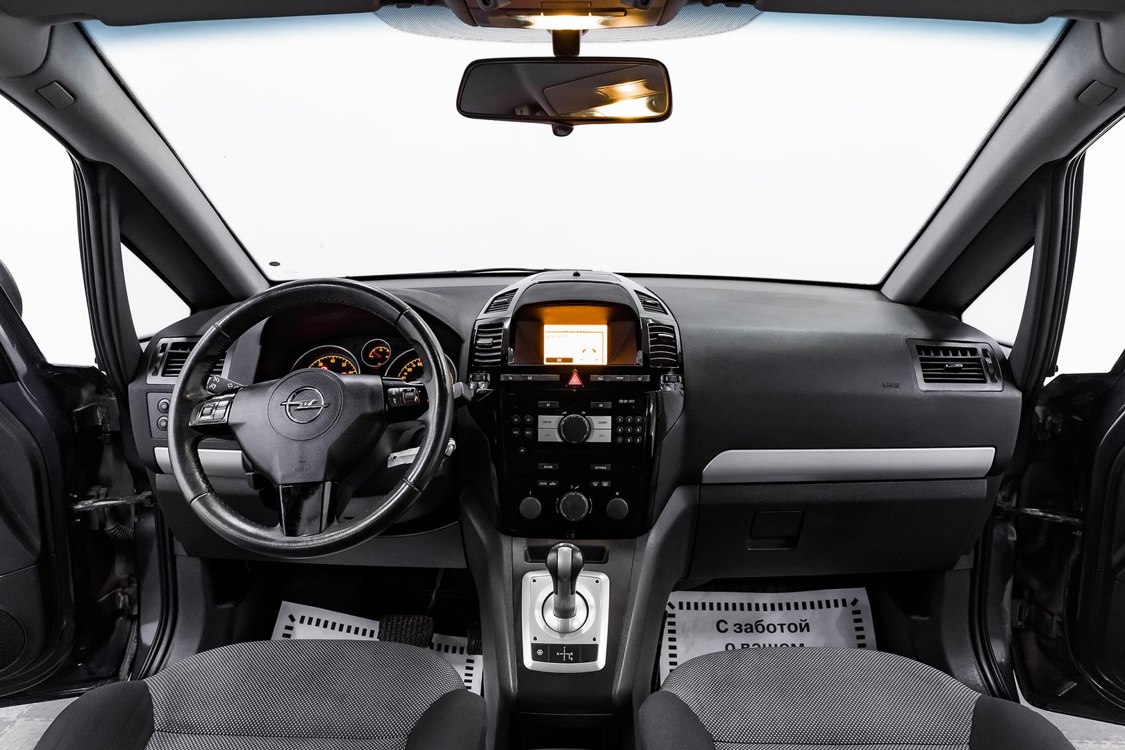 Opel Zafira, B Рестайлинг, 2010 фото 10