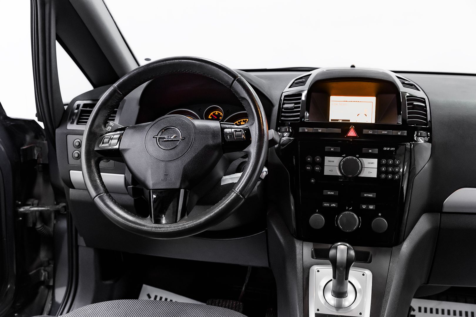 Opel Zafira, B Рестайлинг, 2010 фото 11