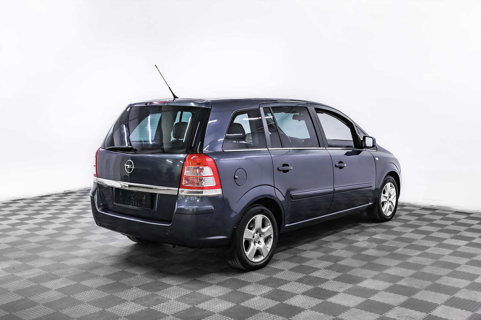 Opel Zafira, B Рестайлинг, 2010 фото 6
