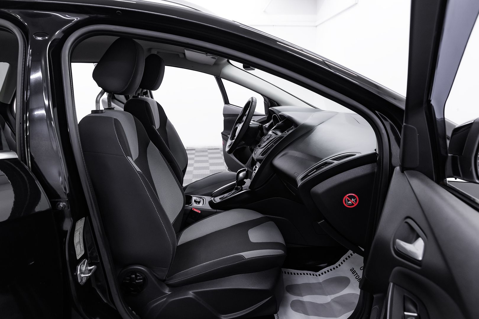 Ford Focus, III, 2013 фото 12