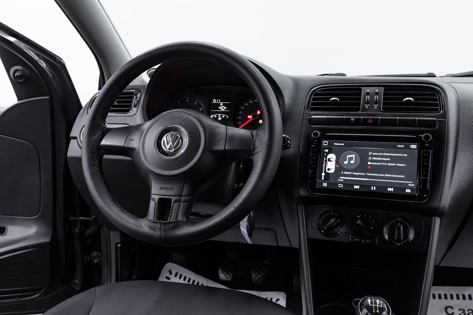 Volkswagen Polo, V, 2014 фото 10