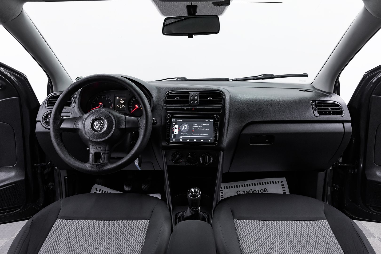 Volkswagen Polo, V, 2014 фото 9