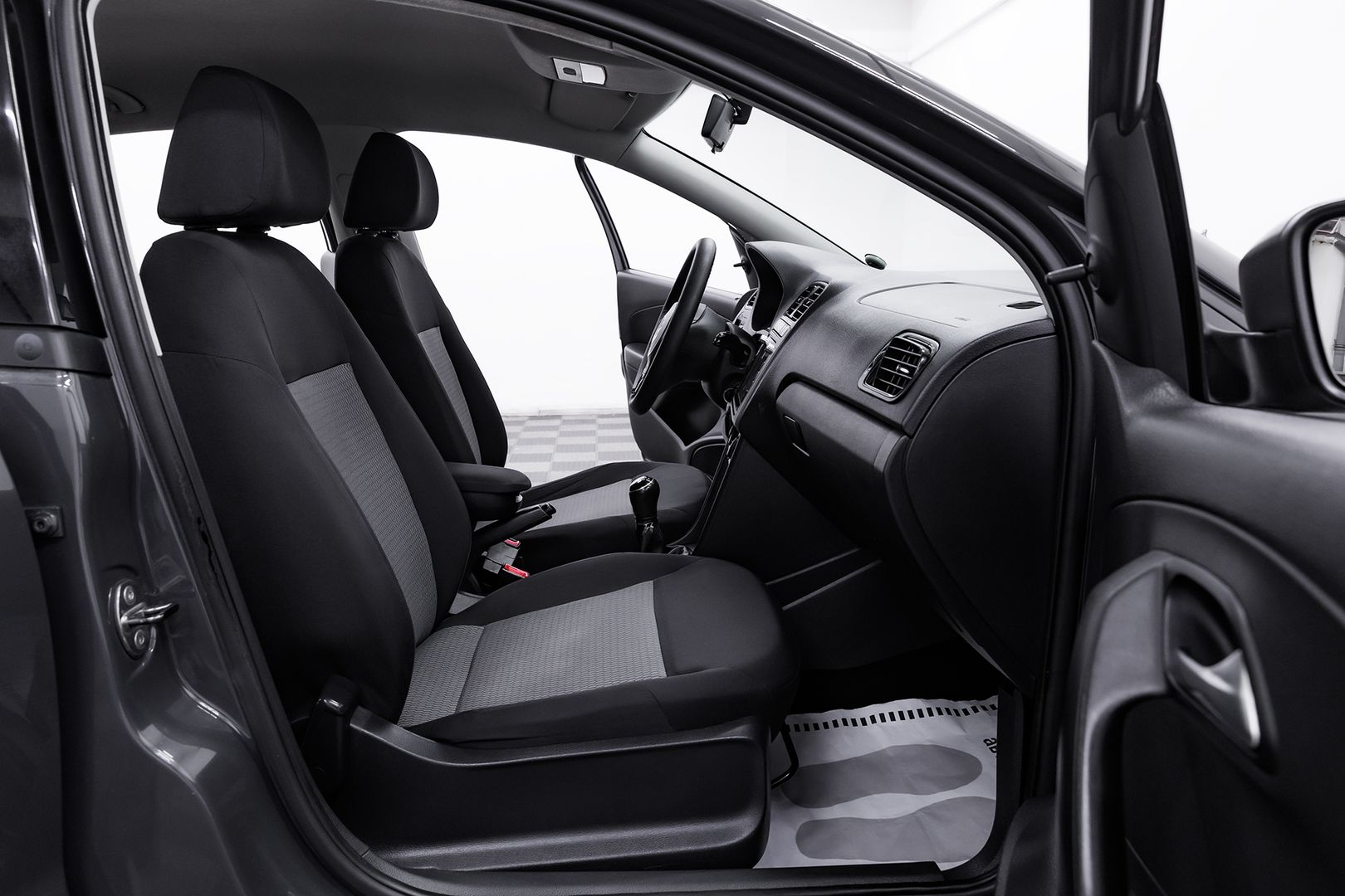 Volkswagen Polo, V, 2014 фото 12