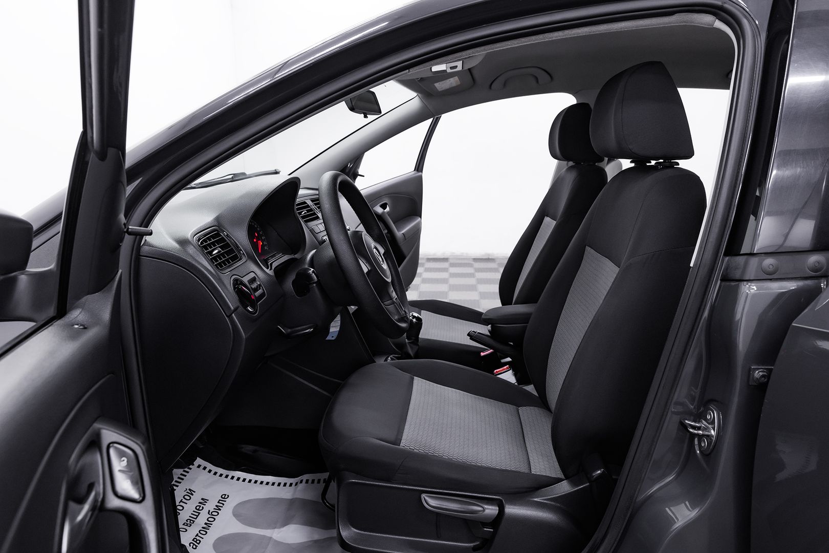 Volkswagen Polo, V, 2014 фото 7