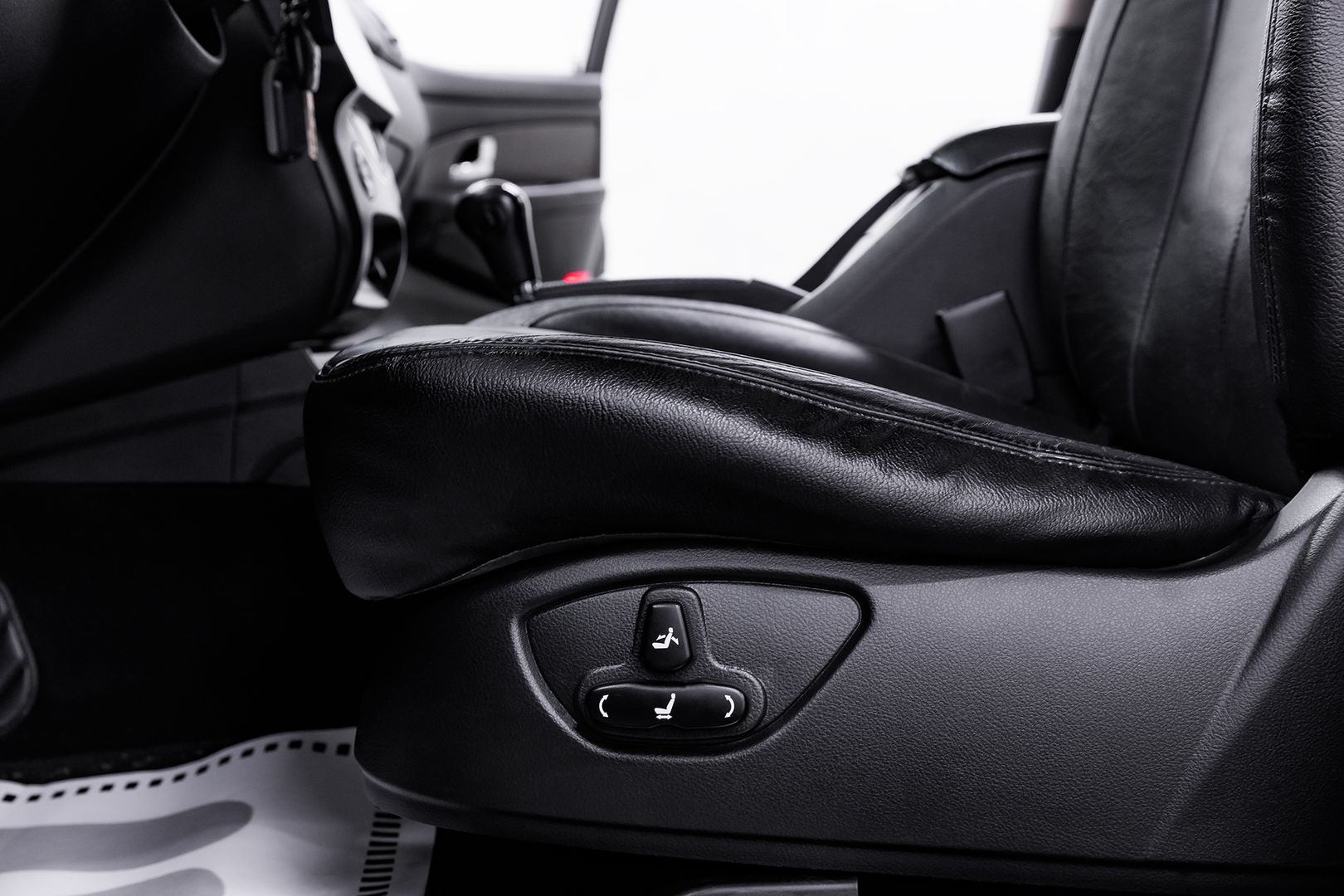 SsangYong Rexton, III, 2012 фото 8