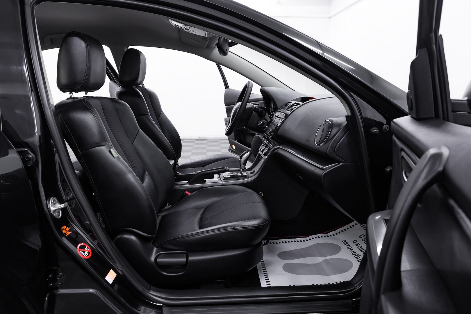 Mazda 6, II (GH) Рестайлинг, 2011 фото 12