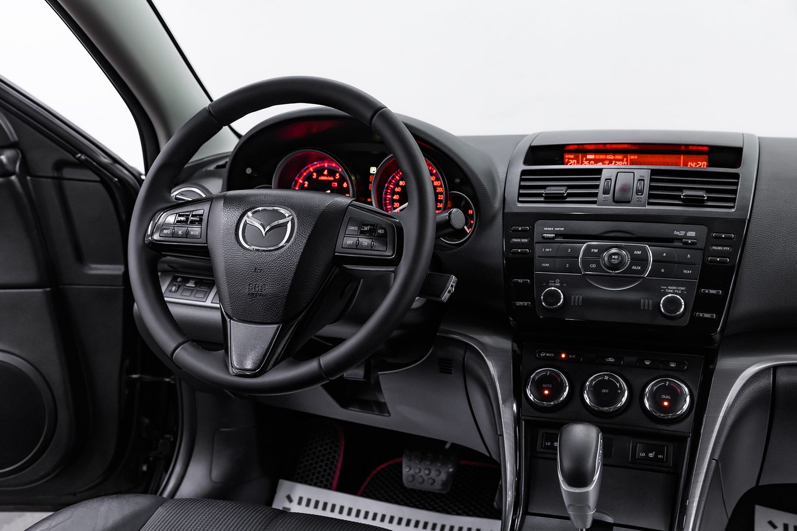 Mazda 6, II (GH) Рестайлинг, 2011 фото 10