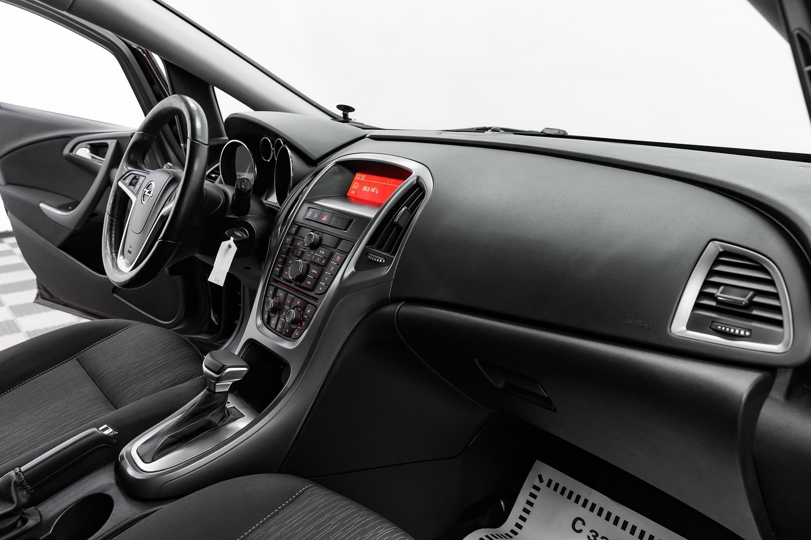 Opel Astra, J Рестайлинг, 2013 фото 14