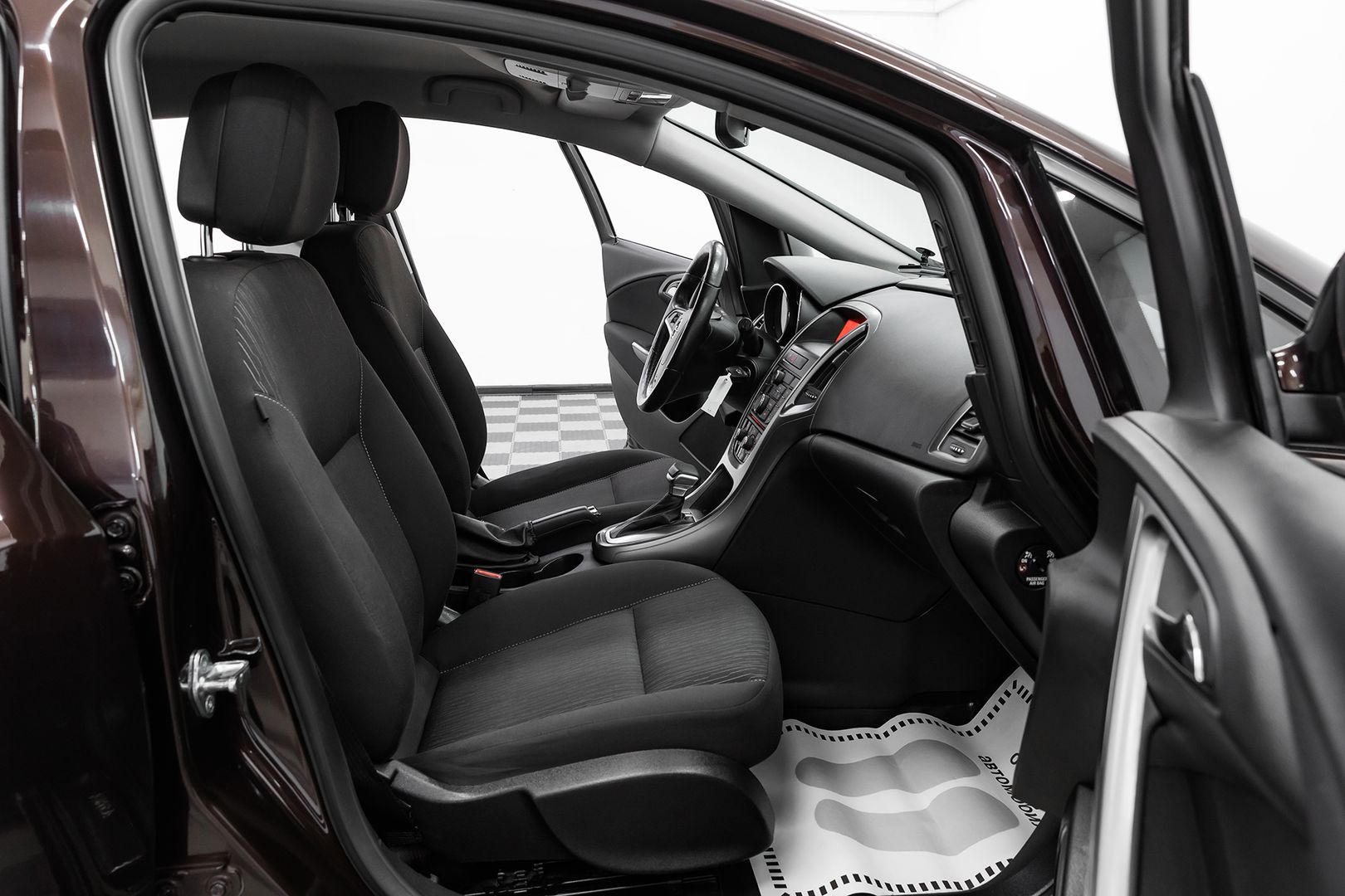 Opel Astra, J Рестайлинг, 2013 фото 13