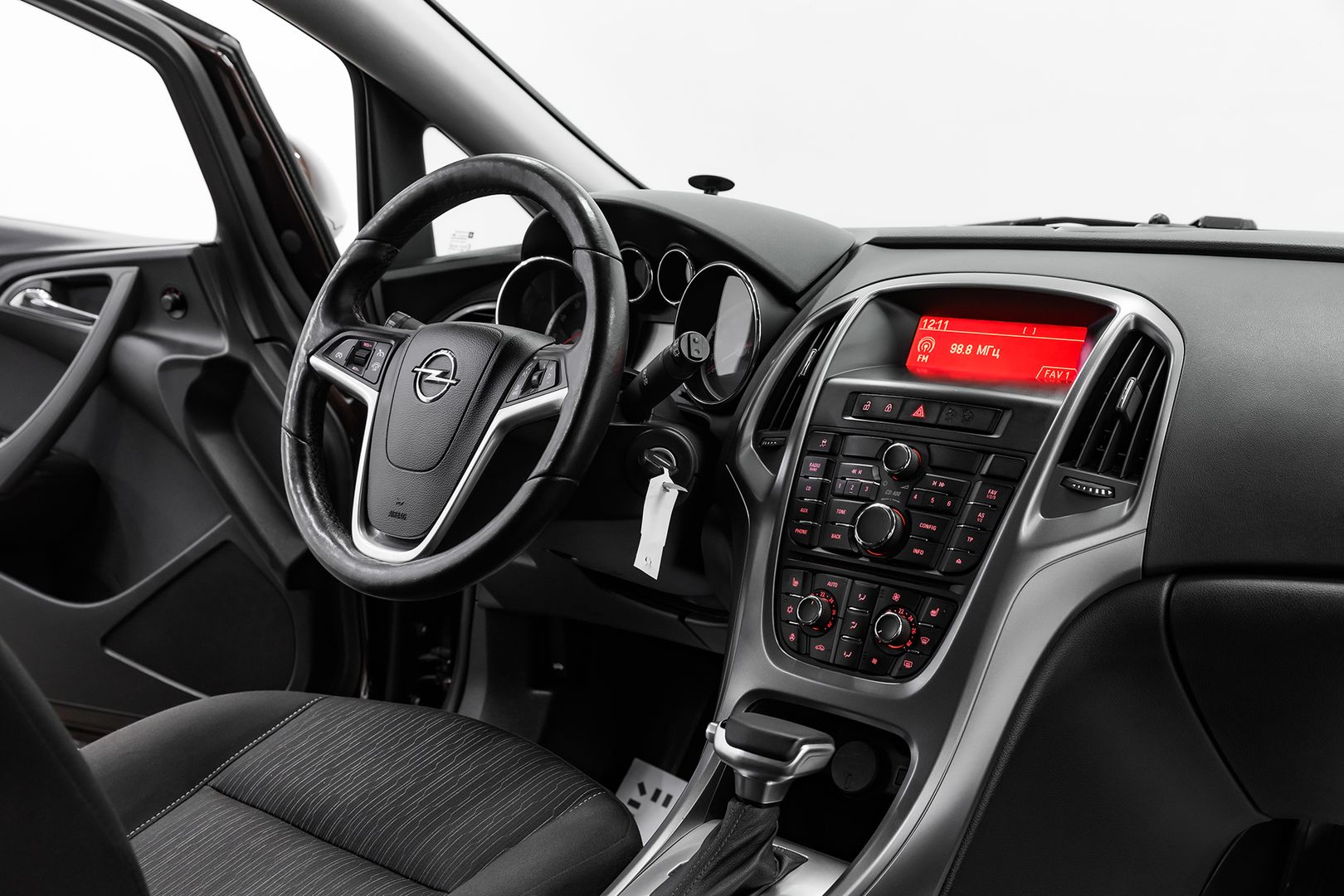 Opel Astra, J Рестайлинг, 2013 фото 15