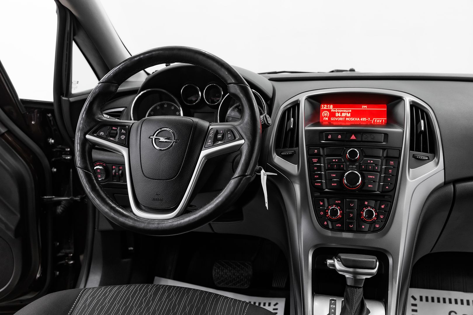 Opel Astra, J Рестайлинг, 2013 фото 11