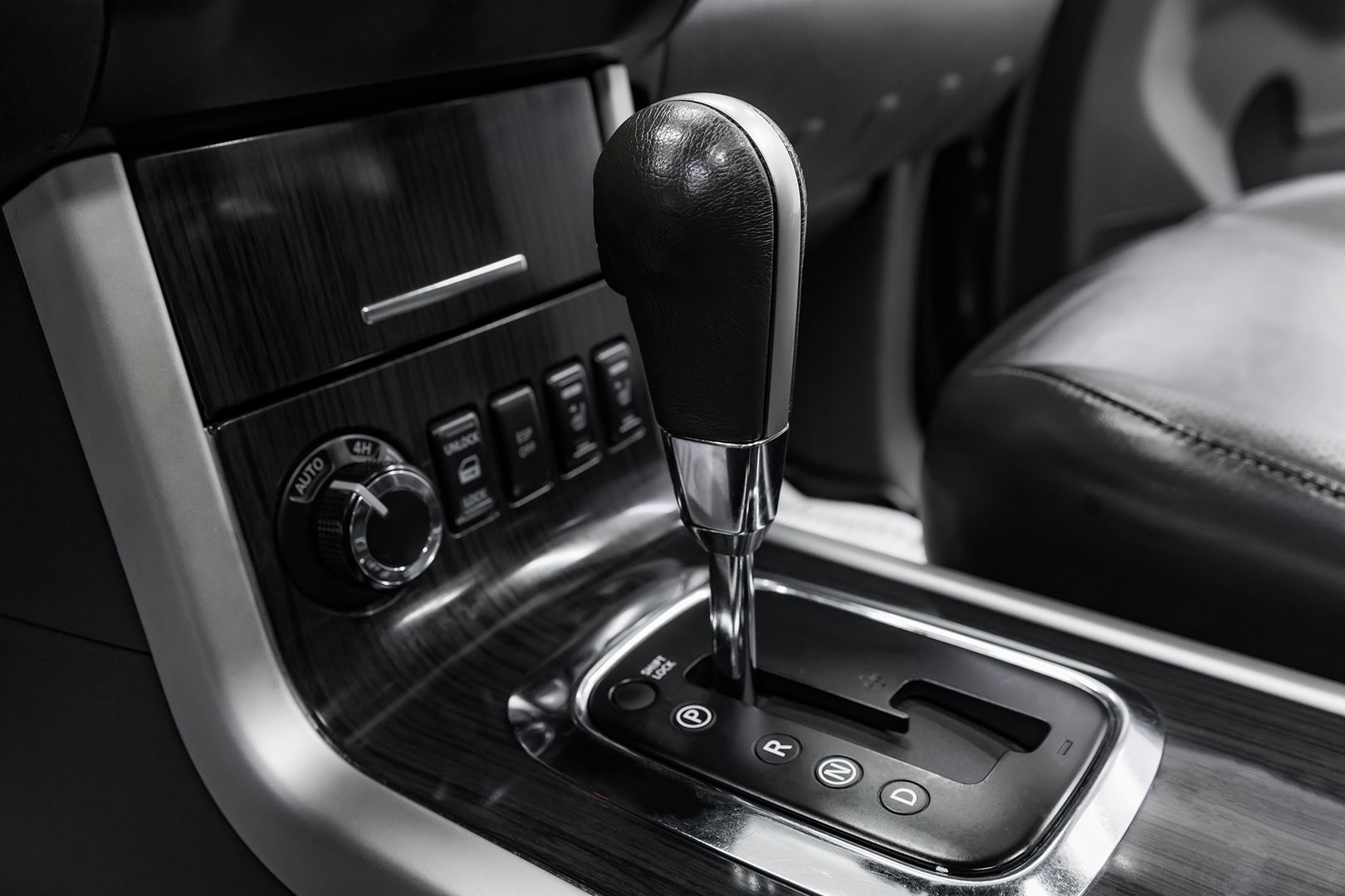 Nissan Pathfinder, III Рестайлинг, 2012 фото 13