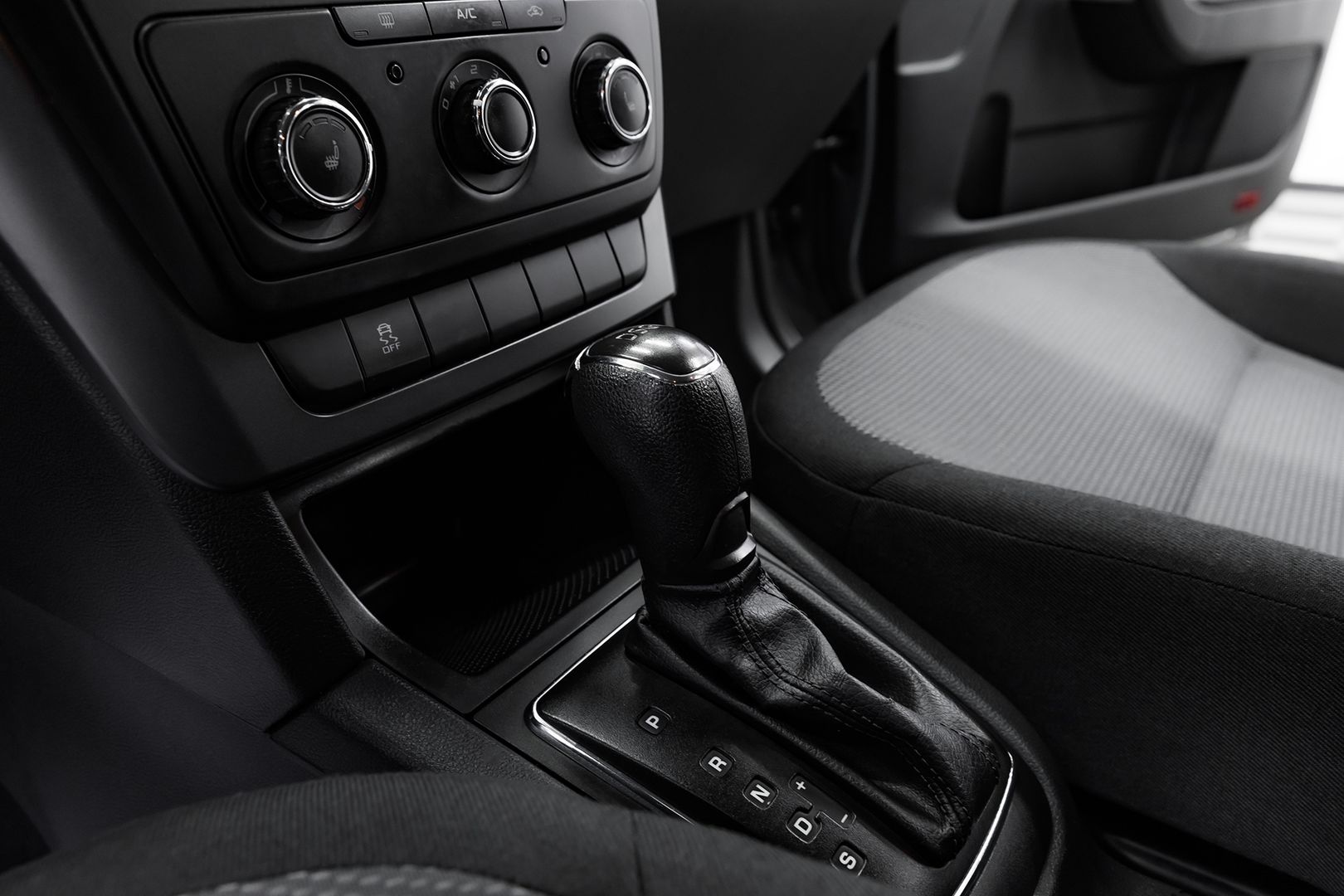 Skoda Yeti, I, 2013 фото 12