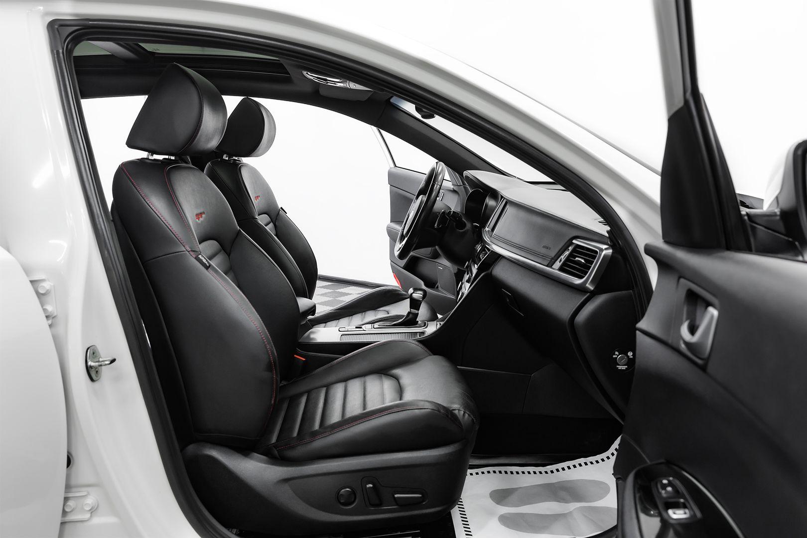 Kia Optima, IV, 2017 фото 13