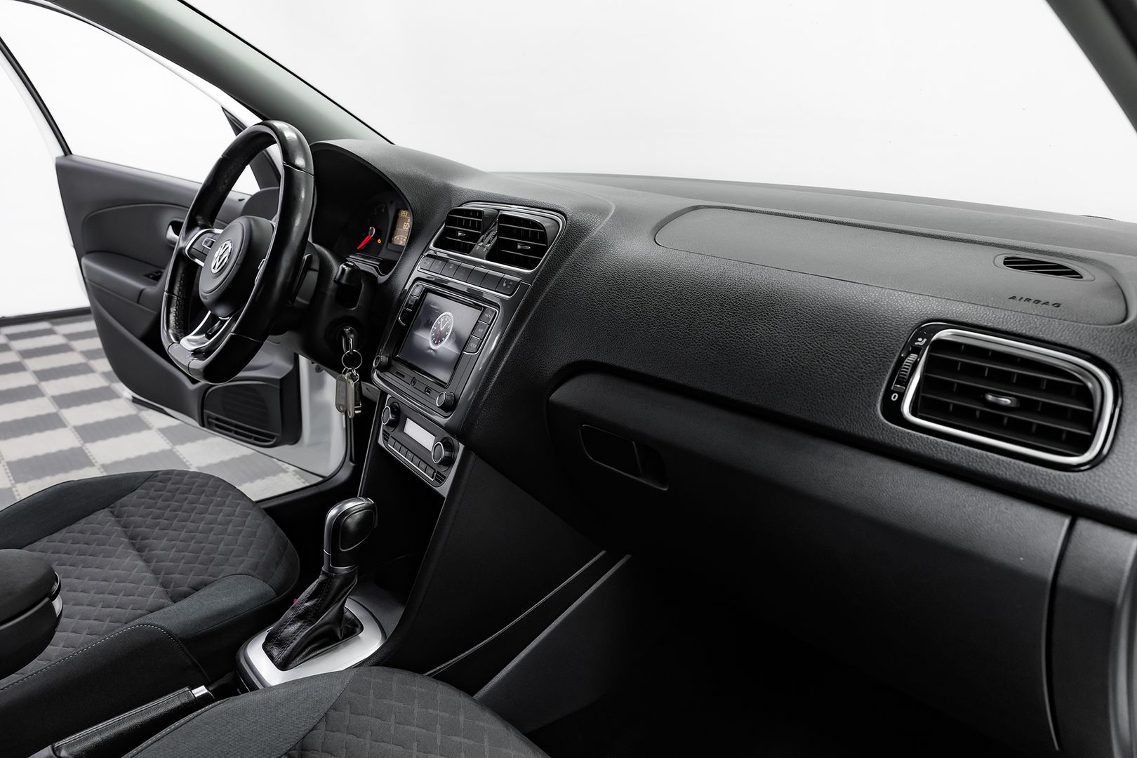 Volkswagen Polo, V Рестайлинг, 2019 фото 20