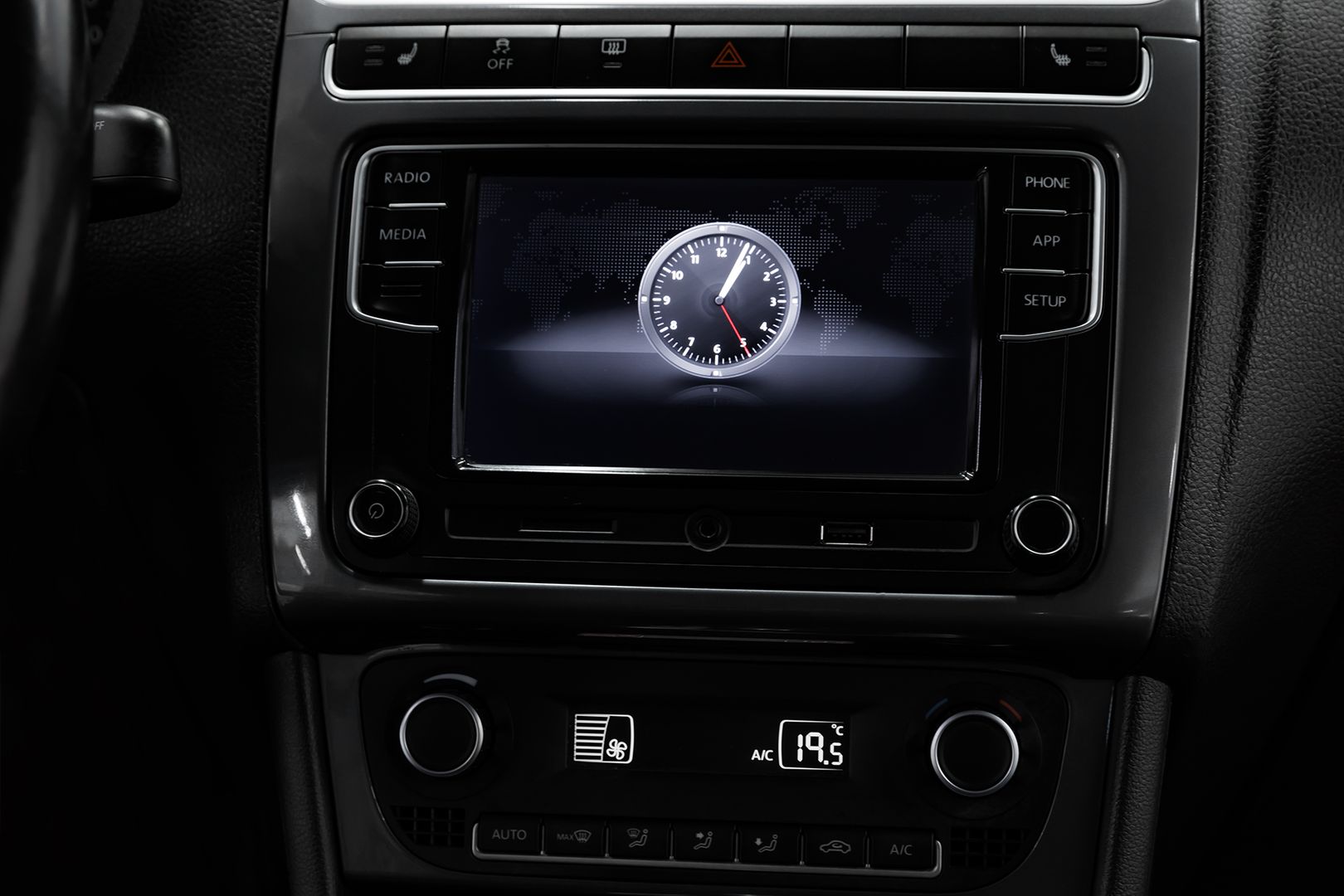 Volkswagen Polo, V Рестайлинг, 2019 фото 17