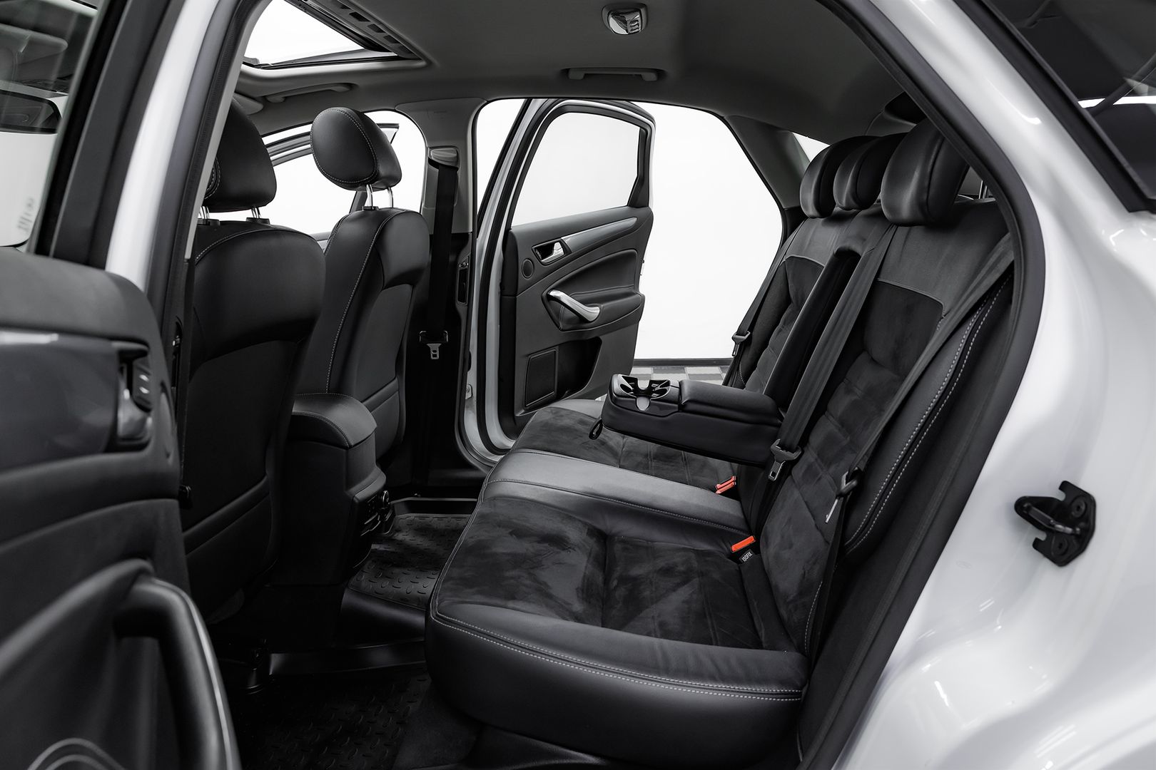 Ford Mondeo, IV Рестайлинг, 2012 фото 20