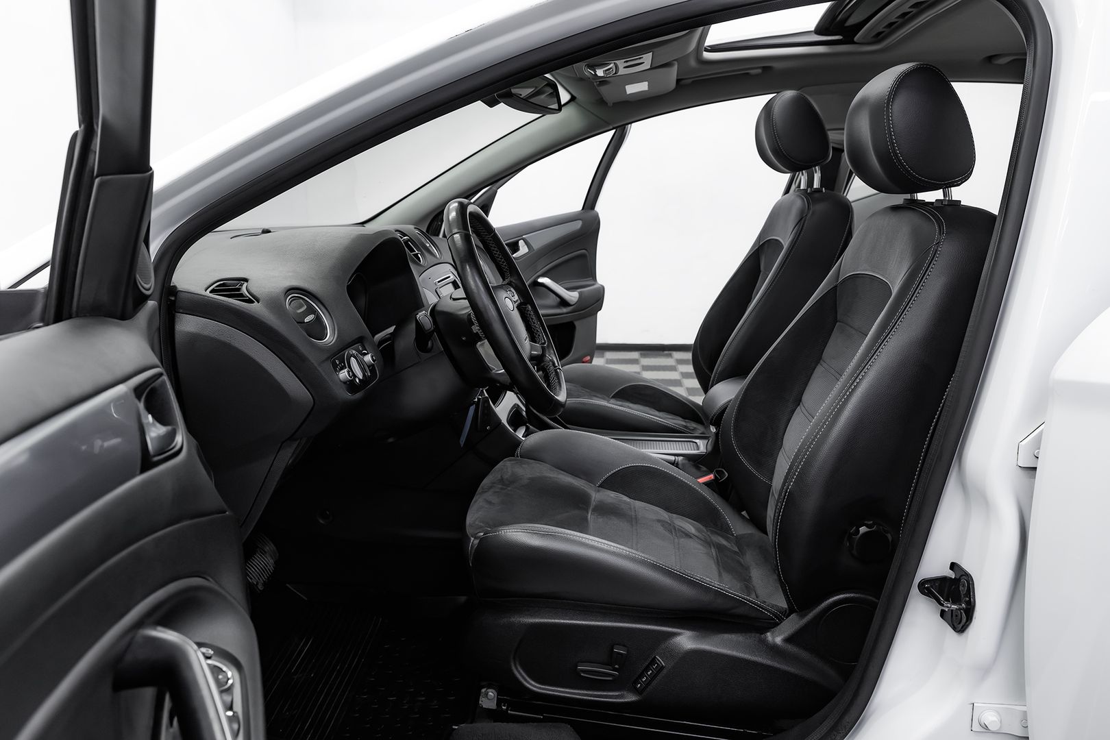 Ford Mondeo, IV Рестайлинг, 2012 фото 7