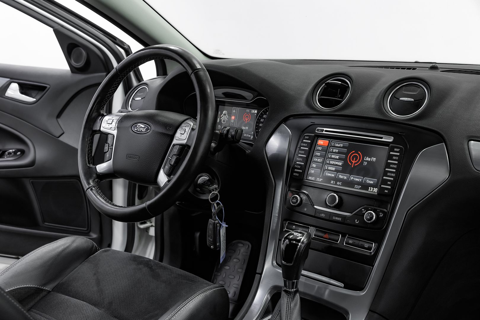 Ford Mondeo, IV Рестайлинг, 2012 фото 19