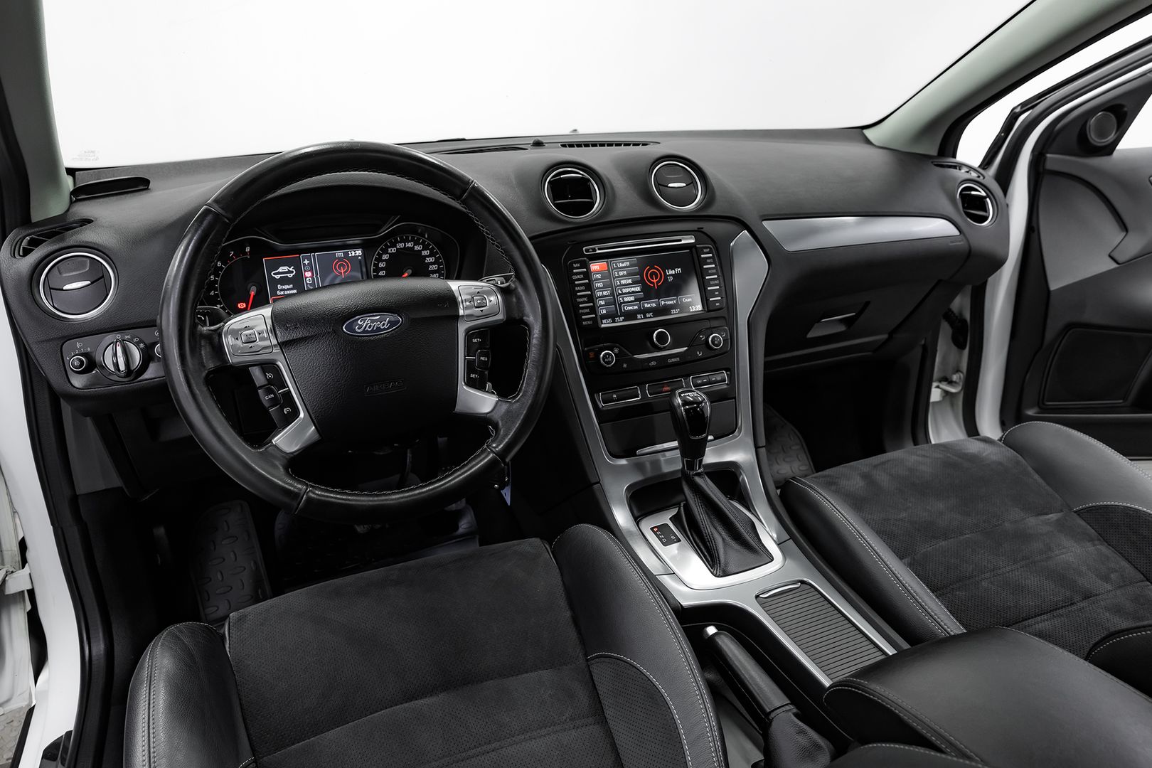 Ford Mondeo, IV Рестайлинг, 2012 фото 13